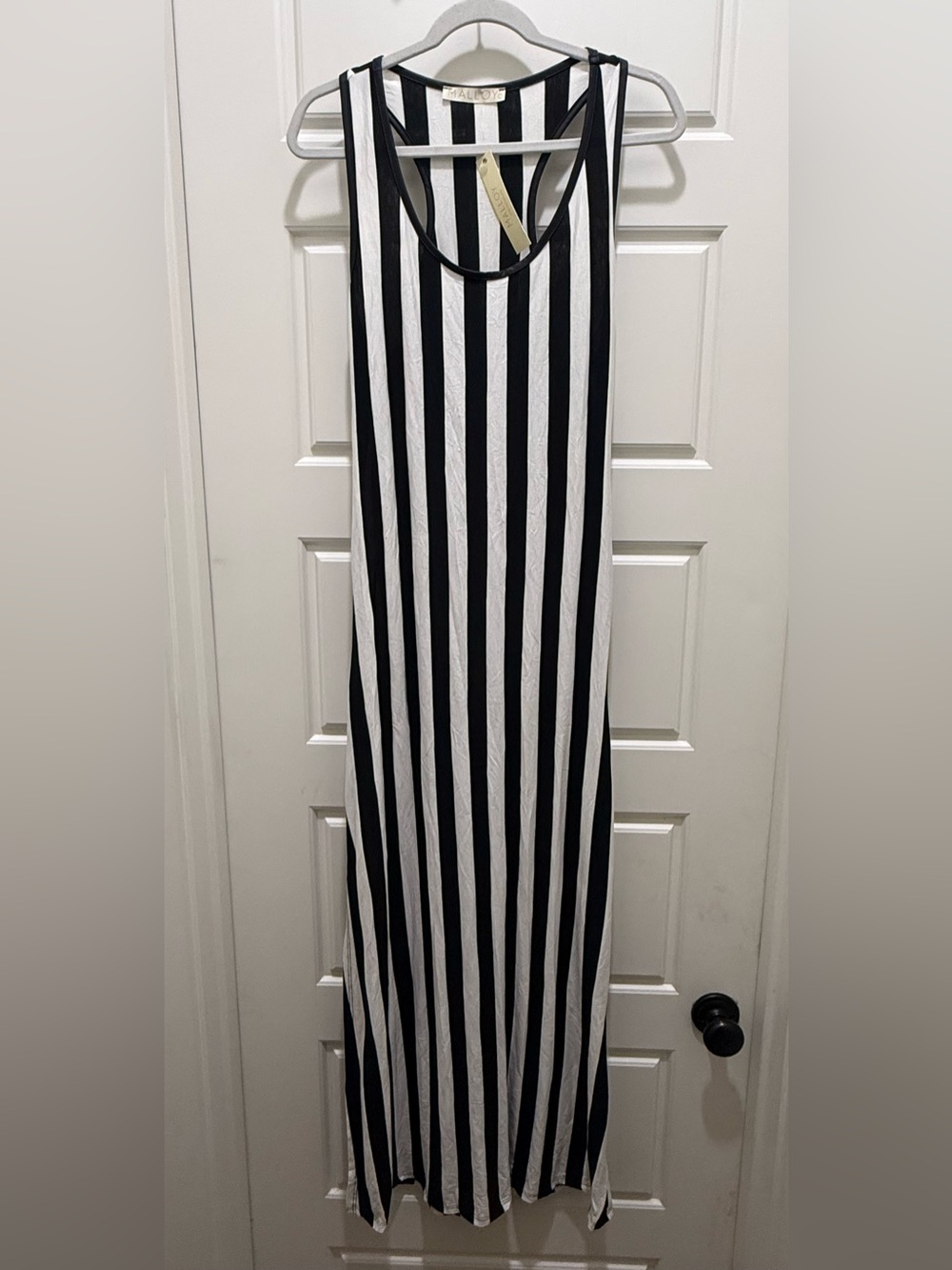 NWT. Malloy Los Angeles. Black & White Racerback Maxi Dress. Size Large.